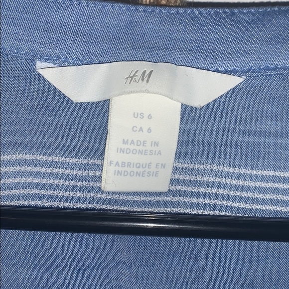 H&M button up - Picture 3 of 3